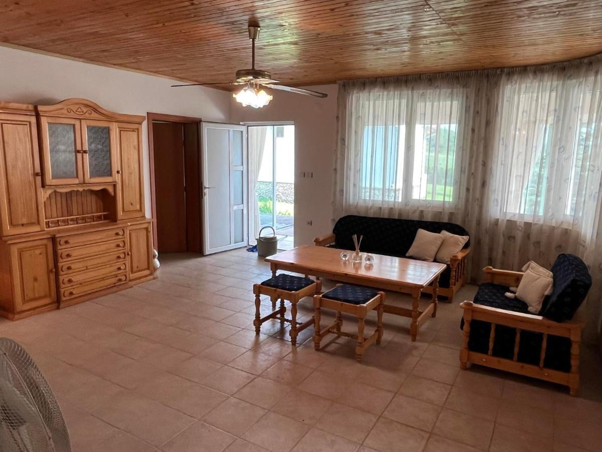 Приятна Къща За Почивка Караколев 2 Villa Obrochishte ภายนอก รูปภาพ
